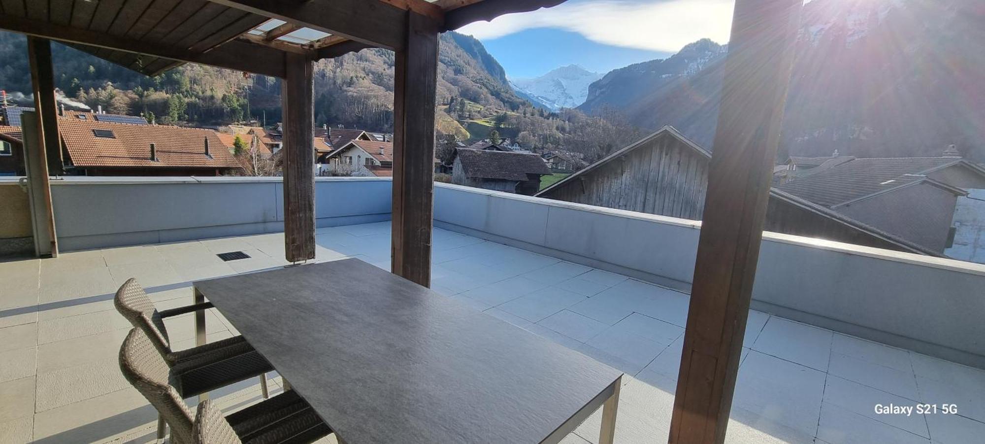 Mountain - Lake Apartement 1 Wilderswil Bagian luar foto